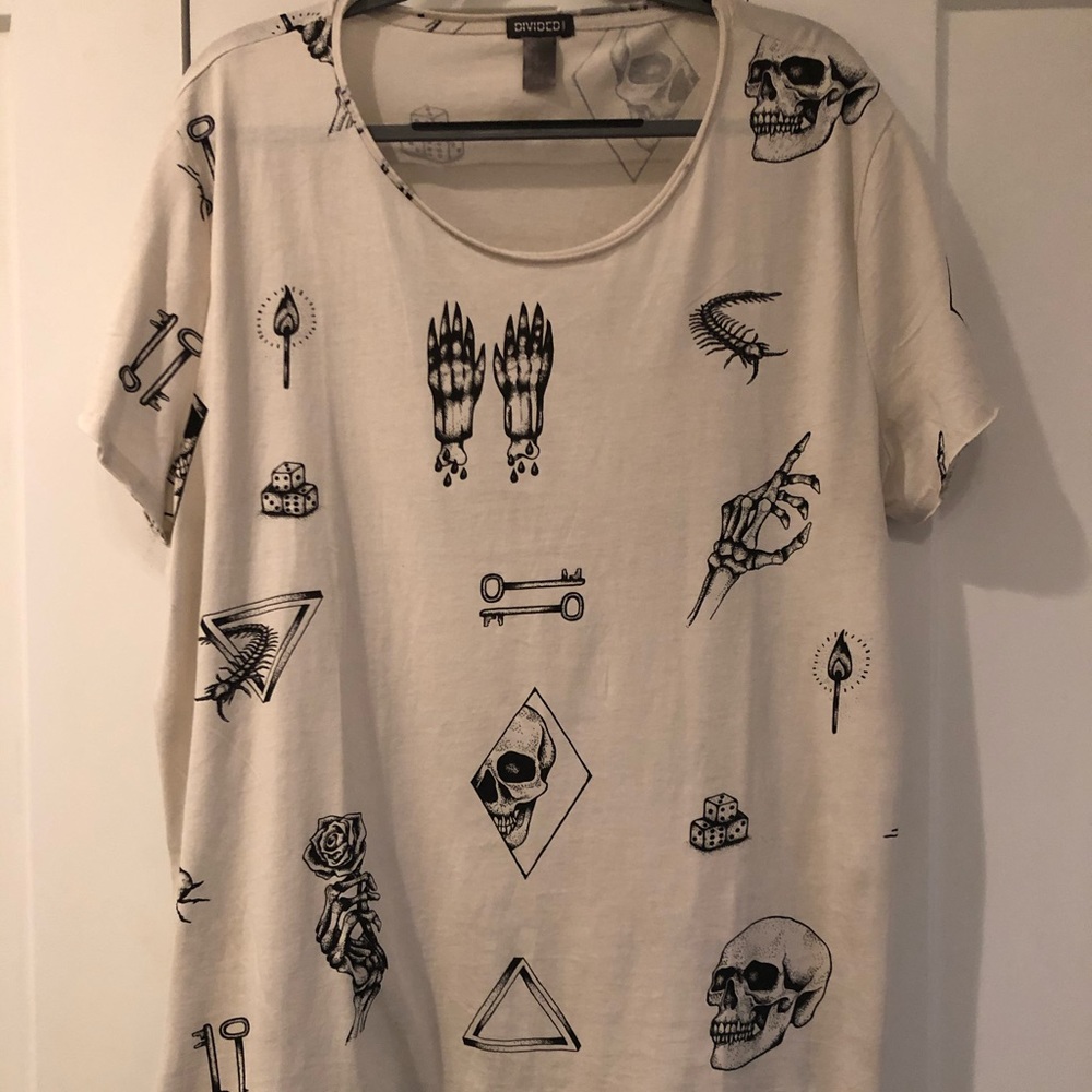 HM Men’s off white graphic tee